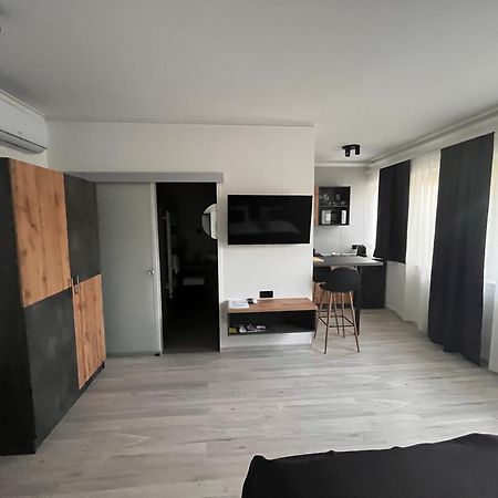 Varkapu Apartmanok 2 Gyula Exteriör bild