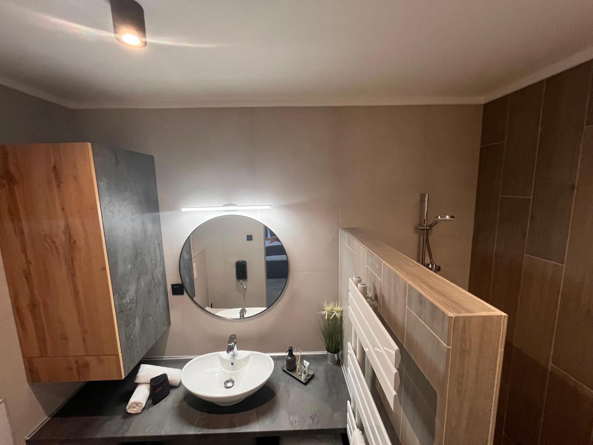 Varkapu Apartmanok 2 Gyula Exteriör bild